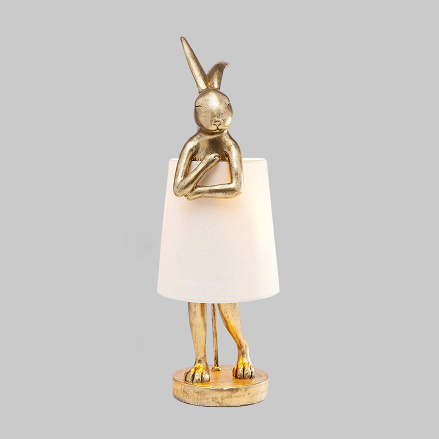 Nordic Apron Rabbit Resin 1-Light Table Lamp, Modern Scandinavian Lighting, Cute Rabbit Night Light, Decorative Desk Lamp for Kids Room, Contemporary Home Decor, Stylish Bedroom Accent, Unique Gift Idea for Animal Lovers, Eco-Friendly Resin Lamp