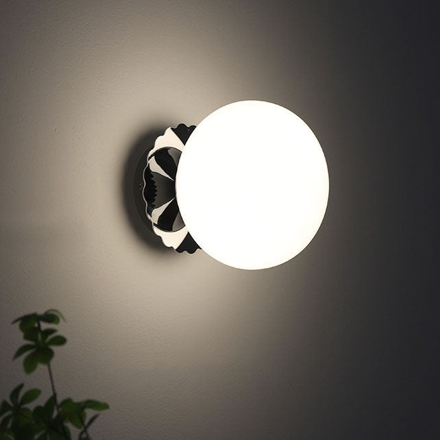 Modern Vintage Minimalist Round Iron Glass Wall Sconce Lamp 1-Light