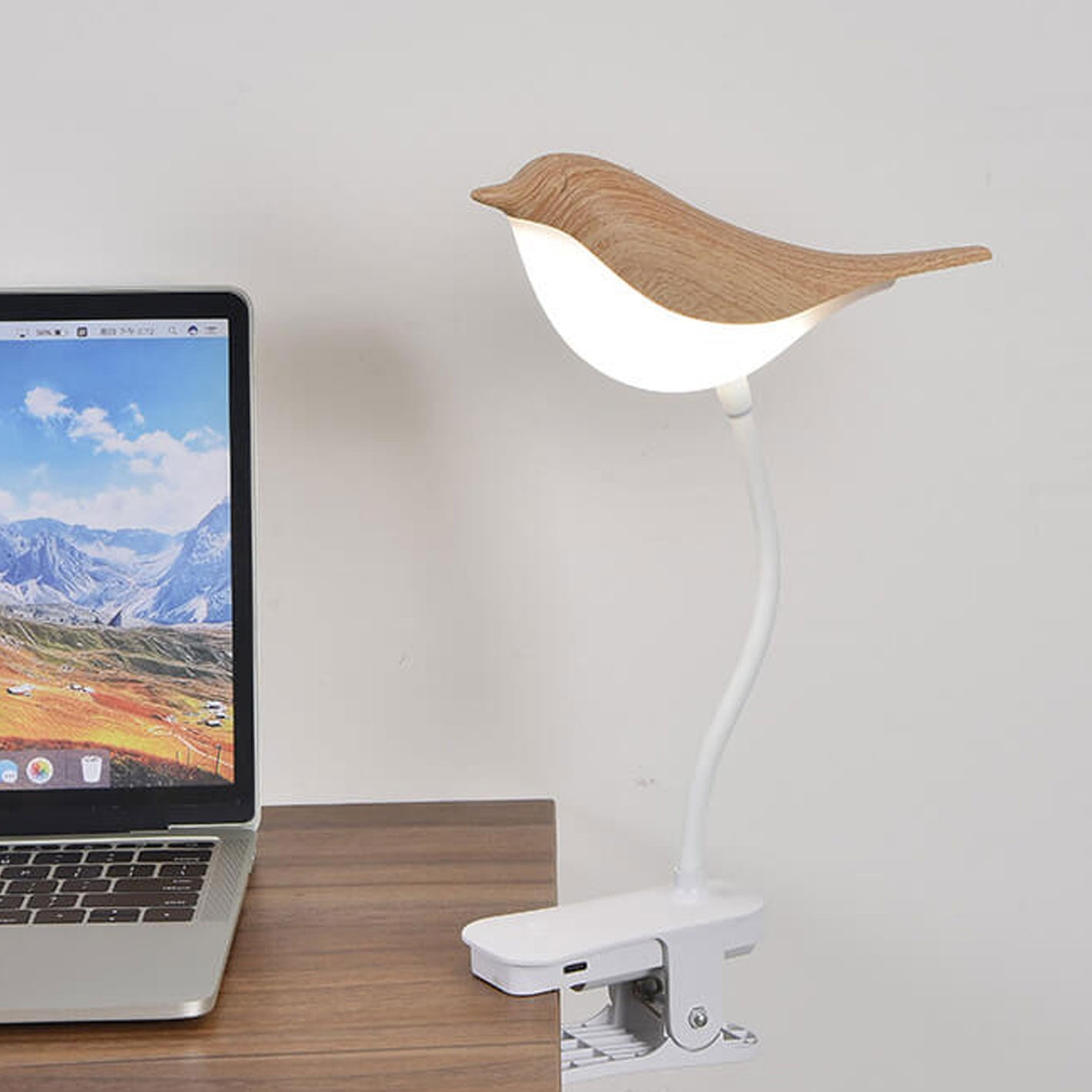 Nordic Creative Bird Clip USB Charging LED Night Light Table Lamp Decorative Bedside Lamp Brightness Adjustable Portable Design Cute Bird Shape for Kids Room Nursery Bedroom Home Office Lighting Gift Idea