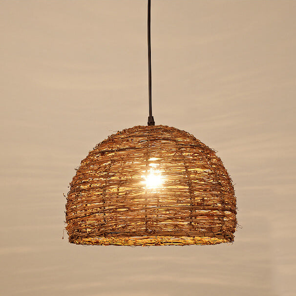 Retro Rattan Weaving Dome Pendant Light - 1-Light Hanging Fixture, Boho Chic Design, Natural Fiber, Indoor Lighting, Vintage Style, Warm Atmosphere, Decorative Ceiling Light