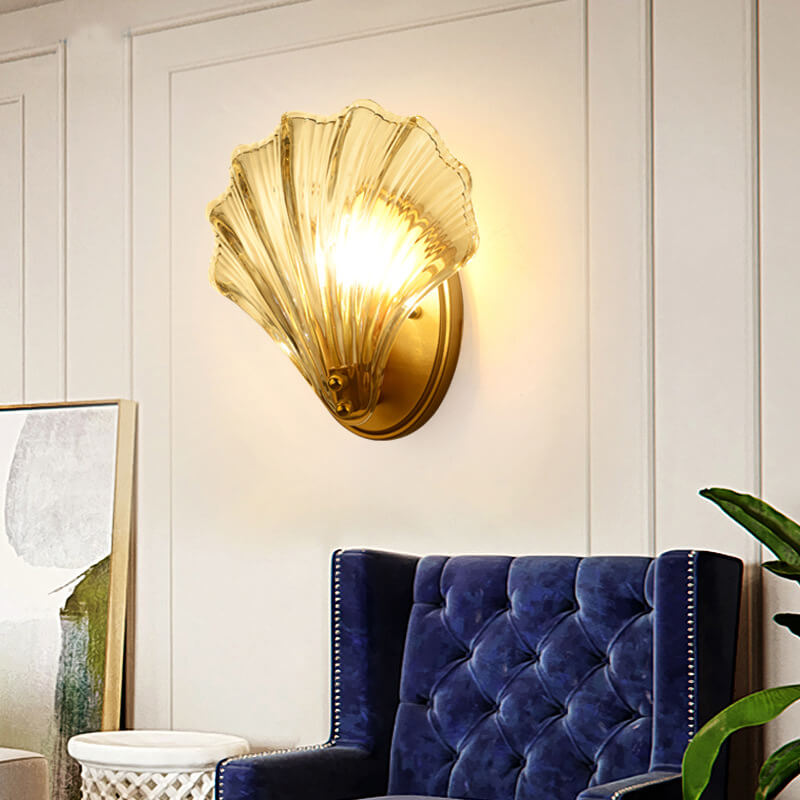 Creative Glass Shell Wall Sconce - 1-Light Lantern Style Lamp, Modern Interior Lighting, Unique Design, Home Decor Accent, Elegant Wall Fixture