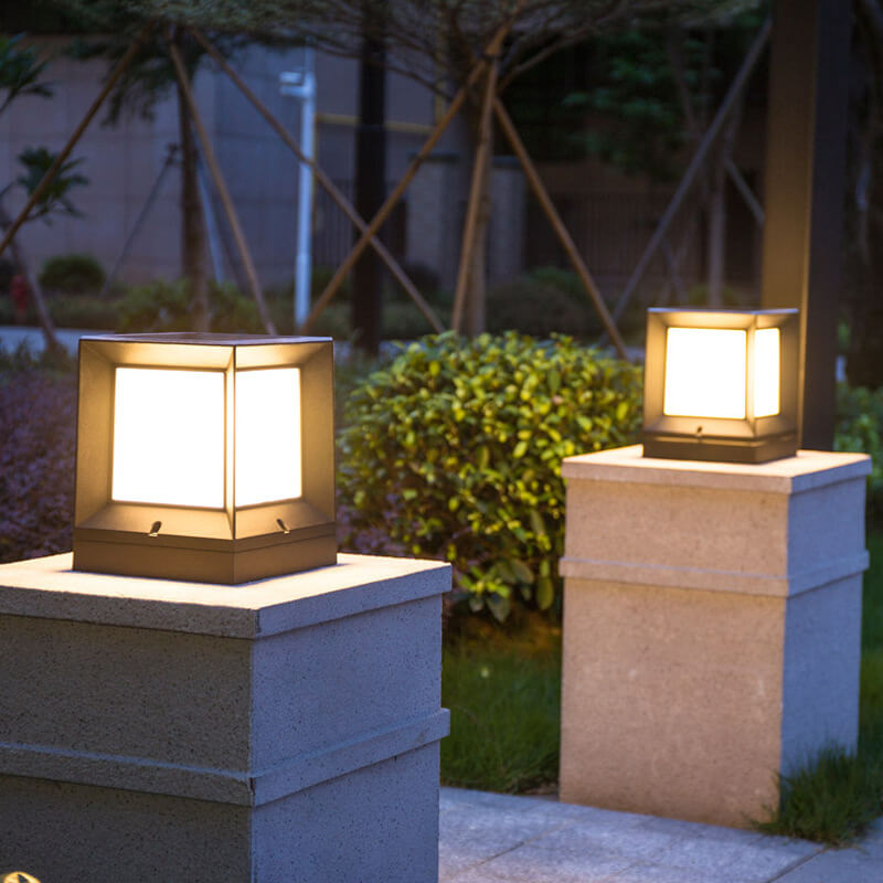 Simple Square LED Solar Waterproof Lawn Fence Lamp
