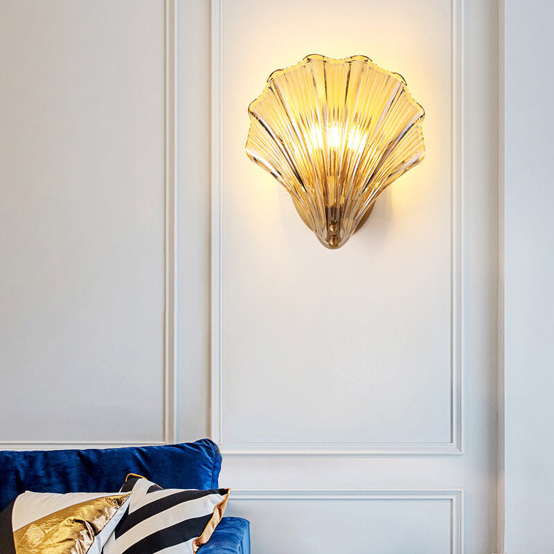 Creative Glass Shell Wall Sconce - 1-Light Lantern Style Lamp, Modern Interior Lighting, Unique Design, Home Decor Accent, Elegant Wall Fixture