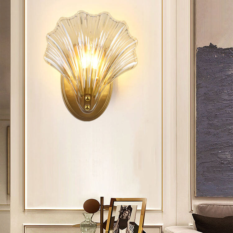 Creative Glass Shell Wall Sconce - 1-Light Lantern Style Lamp, Modern Interior Lighting, Unique Design, Home Decor Accent, Elegant Wall Fixture