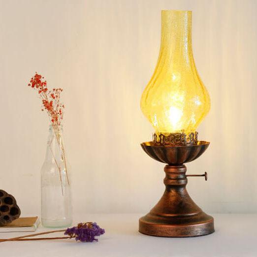 Vintage Kerosene Oil Lamp Table Light - Antique Decor, Rustic Home Lighting, Classic 1-Light Design