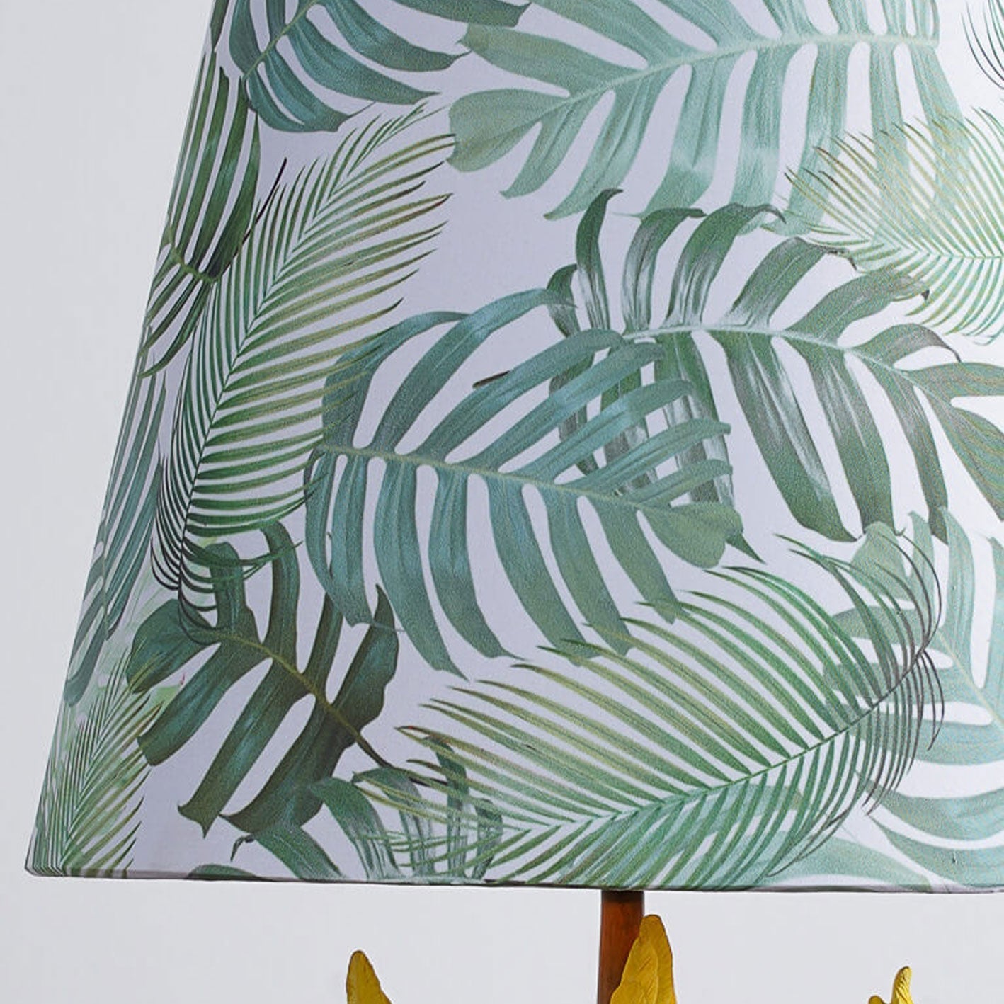 Nordic Leaf Resin Bird Table Lamp - 1-Light Design, Modern Home Decor, Scandinavian Style Lighting, Nature-Inspired Accent Lamp