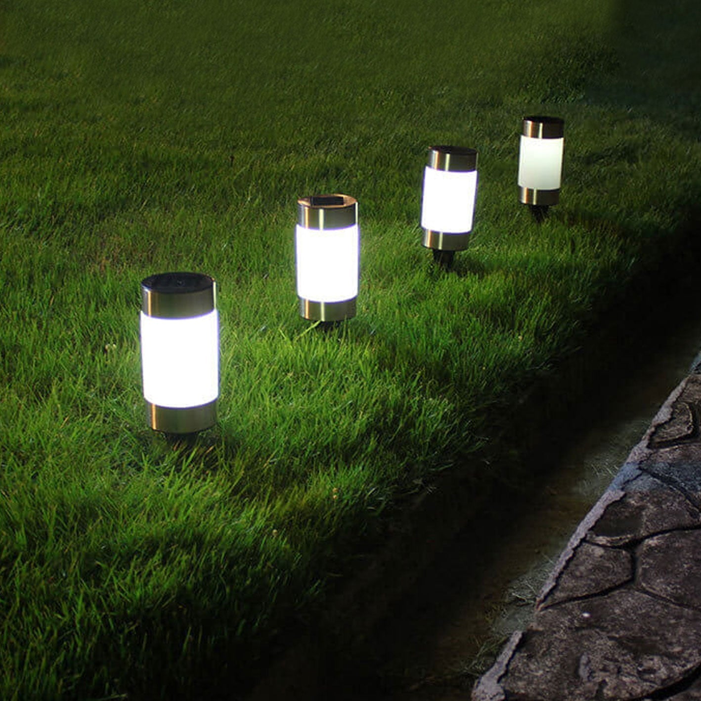Solar Plastic Cylindrical LED Outdoor Lawn Light

Illuminate your garden with this solar-powered LED outdoor lawn light. Featuring a durable plastic cylindrical design, it harnesses sunlight during the day and provides bright, energy-efficient lighting at