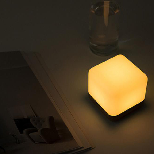 Modern Magic Cube Turn Timer Night Light USB Rechargeable LED Table Lamp - Color Changing Mood Light, Portable Desk Lamp, Touch Control Ambient Lighting, Bedside Nightlight, Smart Home Decor, Children’s Room, Holiday Gift, Energy-Efficient Illumination, U