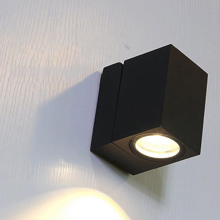 Modern Waterproof Adjustable LED Spotlight for Outdoor Garden Wall Lighting