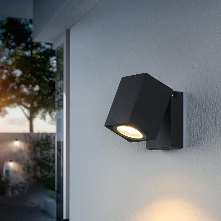 Modern Waterproof Adjustable LED Spotlight for Outdoor Garden Wall Lighting