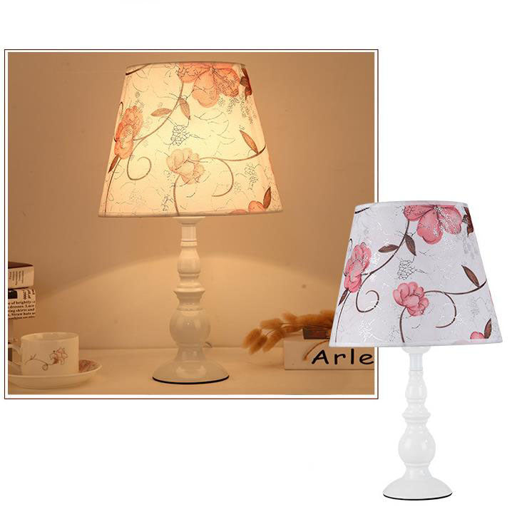 Modern Floral Iron Vase Base Table Lamp - 1-Light Design, Stylish Home Decor, Elegant Lighting, Contemporary Floral Accent, Adjustable Brightness Option