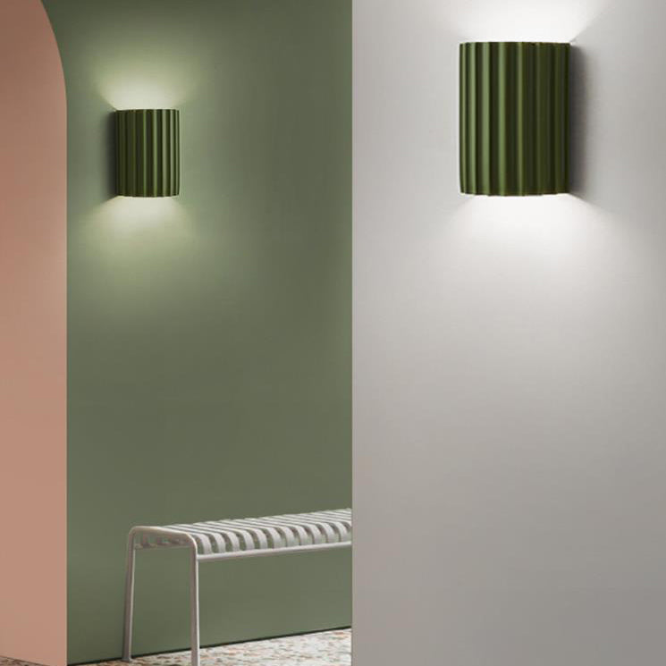 Contemporary Scandinavian Resin Half Column 2-Light Wall Sconce for Hallway

Enhance your hallway with this stylish contemporary wall sconce. Featuring a unique half column design, this 2-light fixture combines Scandinavian aesthetics with a modern resin