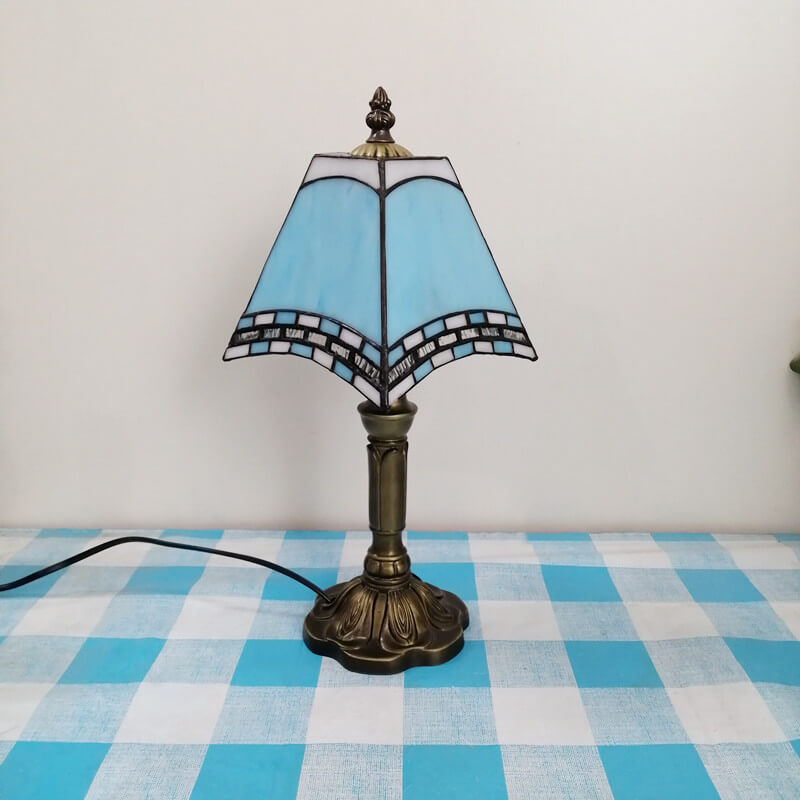 Traditional Tiffany Square Stained Glass Table Lamp - 1-Light Iron Fixture for Bedroom Decor
