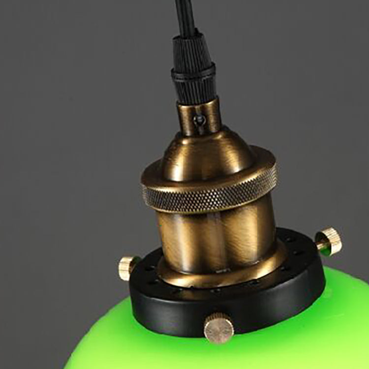 Contemporary Retro Emerald Green Flared Glass Pendant Light for Dining Room

Brighten your dining room with this stylish, contemporary retro pendant light. The emerald green flared glass shade adds a pop of elegance, making it the perfect ceiling fixture