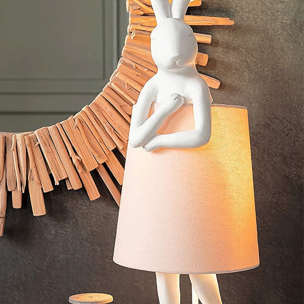Nordic Apron Rabbit Resin 1-Light Table Lamp, Modern Scandinavian Lighting, Cute Rabbit Night Light, Decorative Desk Lamp for Kids Room, Contemporary Home Decor, Stylish Bedroom Accent, Unique Gift Idea for Animal Lovers, Eco-Friendly Resin Lamp