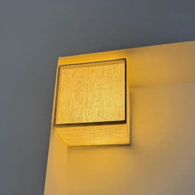 Traditional Japanese Square Fabric Shade LED Wall Sconce for Living Room