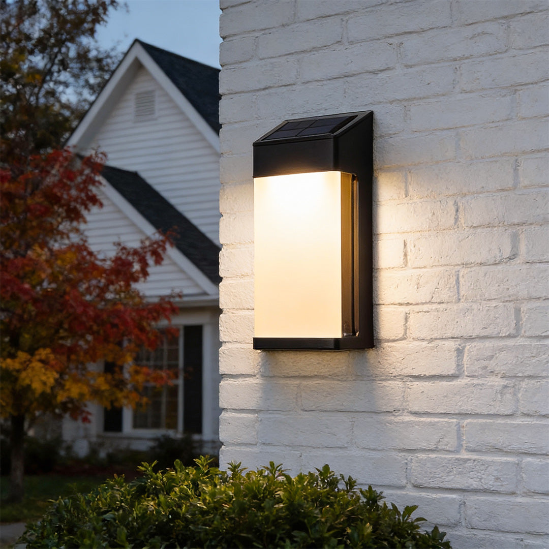 Solar Powered Outdoor Sconce LED Waterproof Metal Lamp