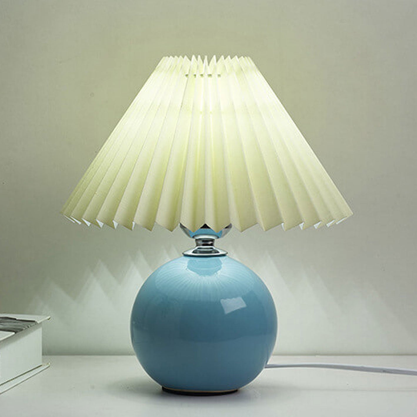 Nordic Minimalist Ceramic Pleated Table Lamp - 1-Light Design, Modern Home Decor, Scandinavian Style Lighting