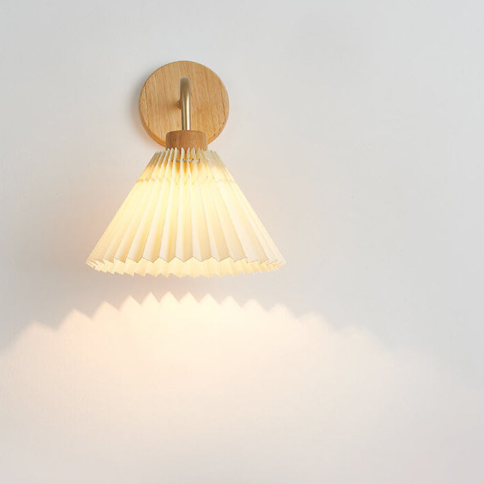 Modern Minimalist Pleated Umbrella Shade Wall Sconce Lamp - 1-Light Fixture, Contemporary Design, Elegant Home Lighting, Stylish Wall Light, Minimalist Decor, Versatile Indoor Illumination