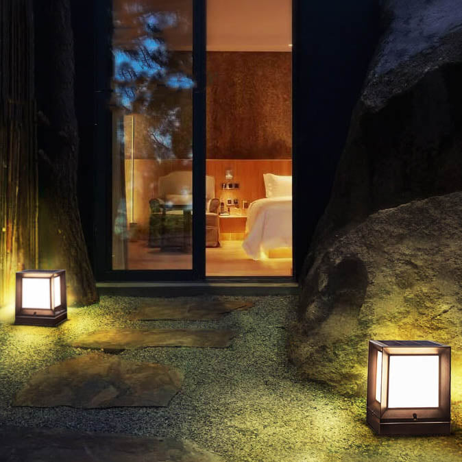 Simple Square LED Solar Waterproof Lawn Fence Lamp