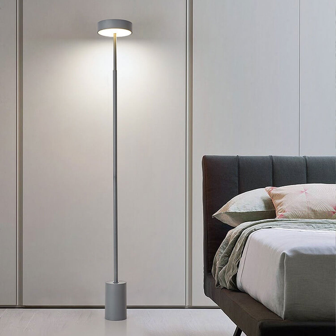 Nordic Minimalist Column LED Floor Lamp - Modern Design, Adjustable Brightness, Energy Efficient Lighting
