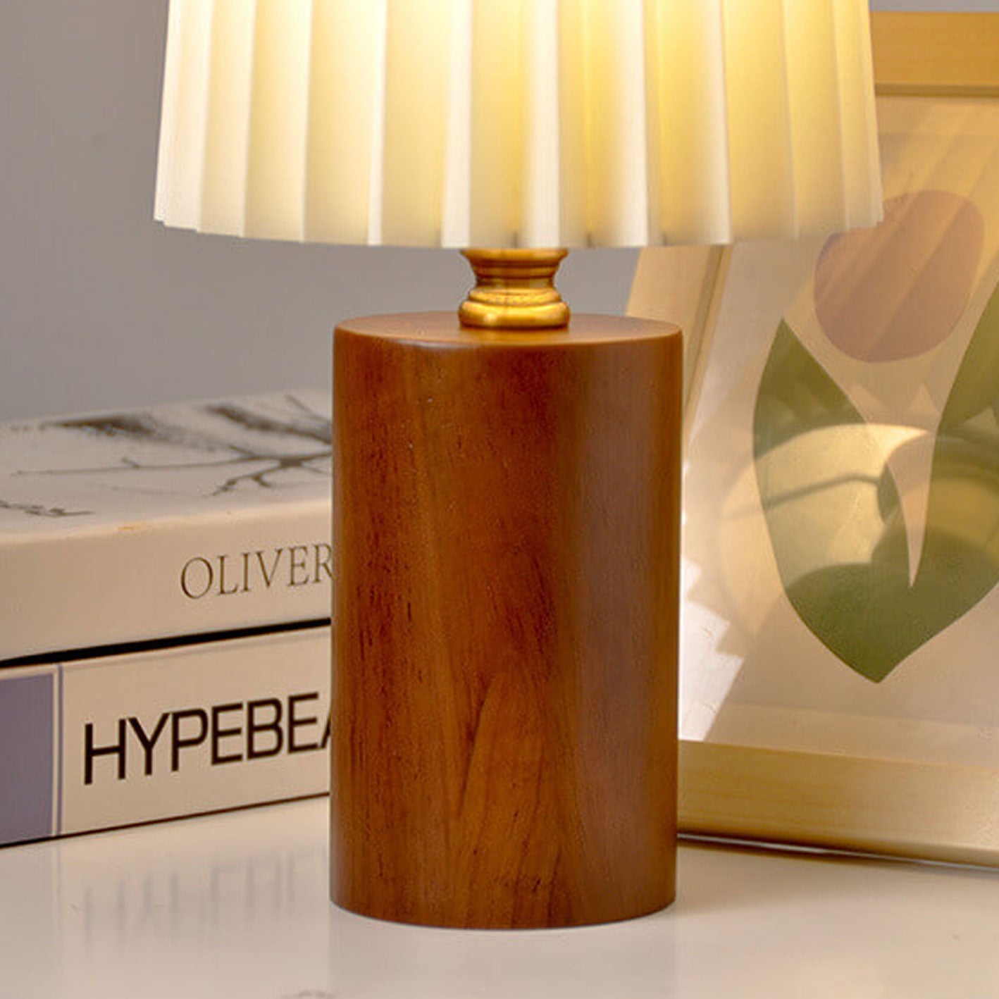 Vintage Korean Pleated Column Wooden Base Table Lamp - 1-Light Design