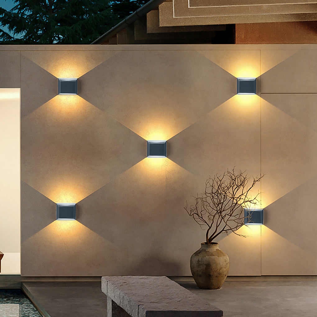 Modern Minimalist Waterproof LED Wall Light for Outdoor Villa Garden