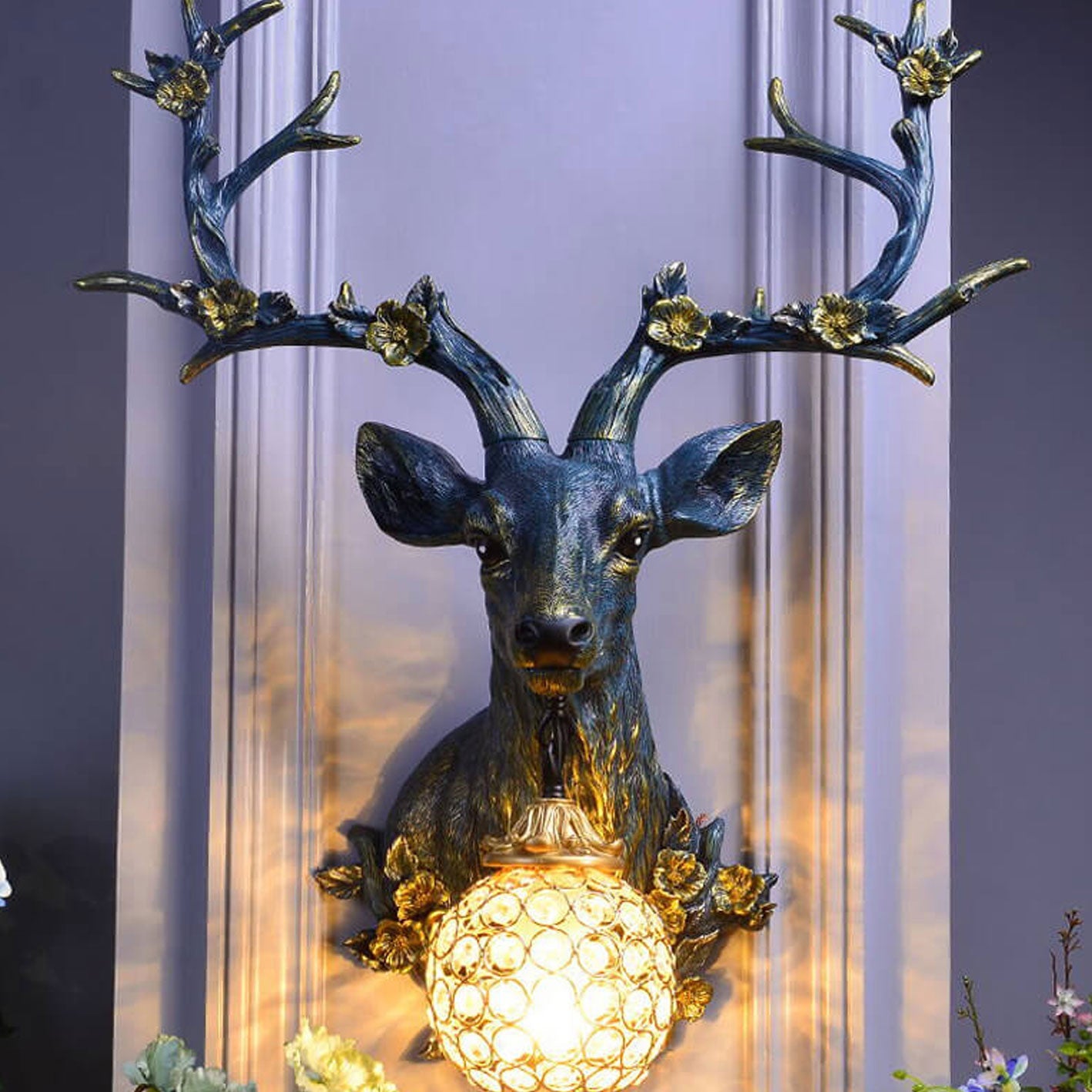 Retro Deer Head Resin Wall Sconce Light - 1-Light Decorative Lamp