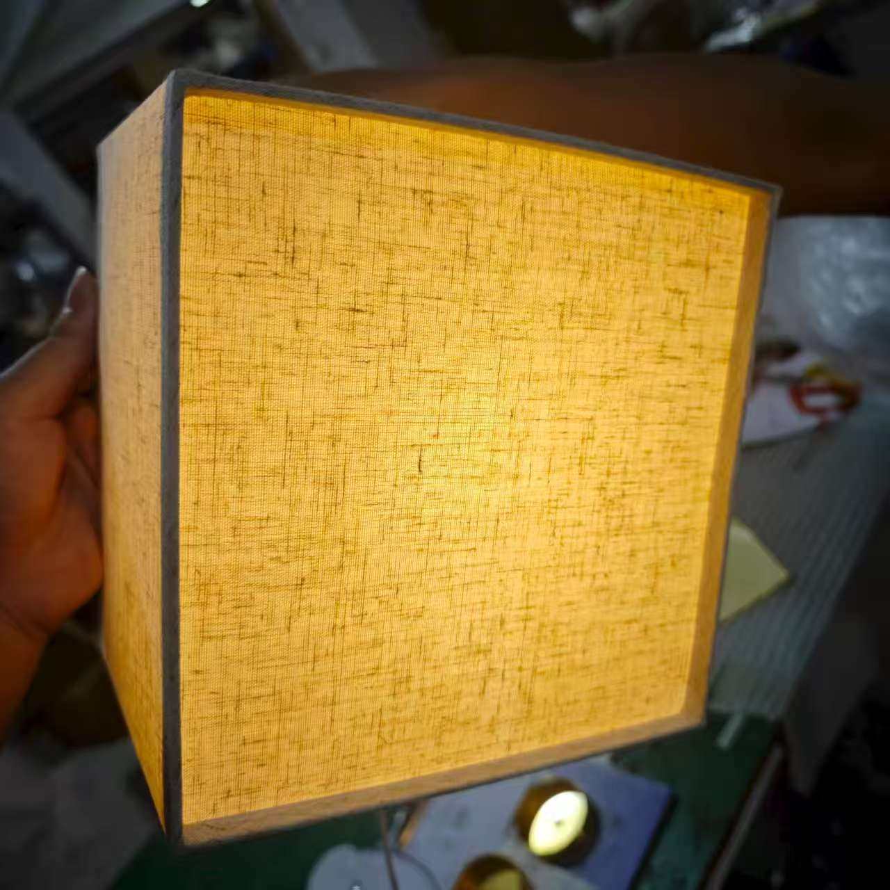 Traditional Japanese Square Fabric Shade LED Wall Sconce for Living Room