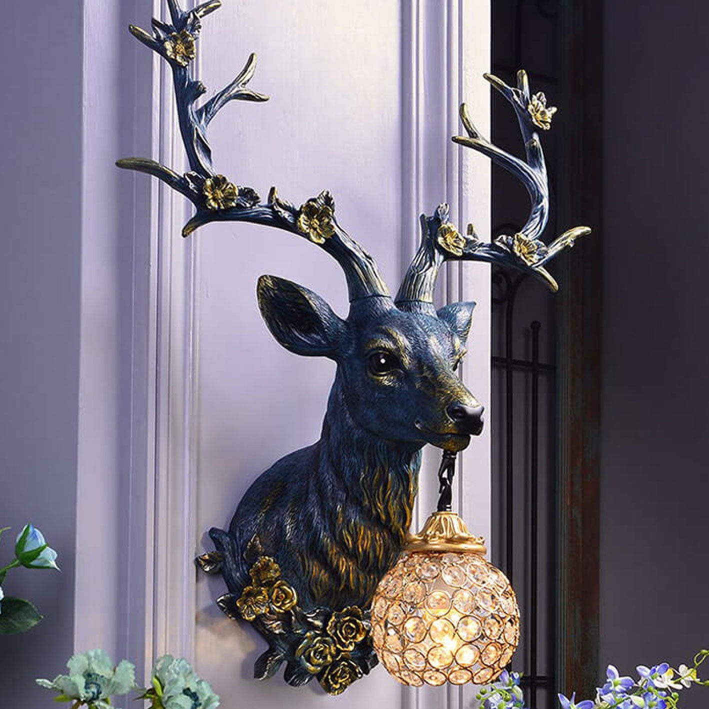Retro Deer Head Resin Wall Sconce Lamp - 1-Light Vintage Lighting Fixture