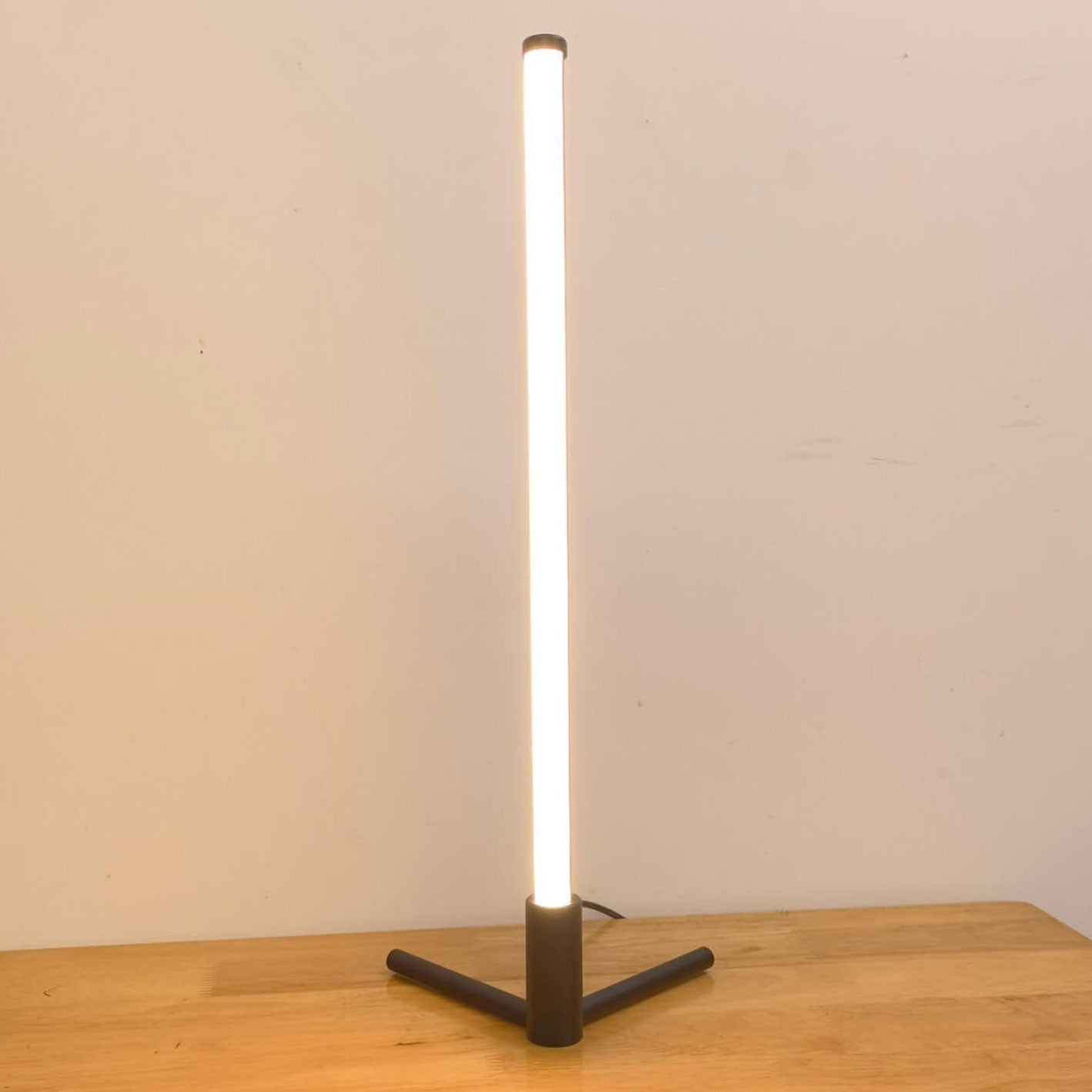 Minimalist Creative Bar LED Night Light Table Lamp, Modern USB Rechargeable Design, Adjustable Brightness, Stylish Bedside Light, Soft Warm Glow, Energy Efficient, Home Decor Lighting, Perfect Gift for Bedroom, Living Room, Office