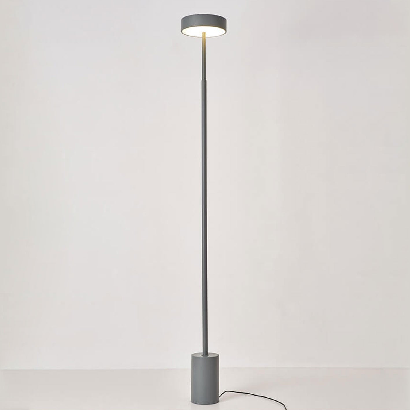 Nordic Minimalist Column LED Floor Lamp - Modern Design, Adjustable Brightness, Energy Efficient Lighting