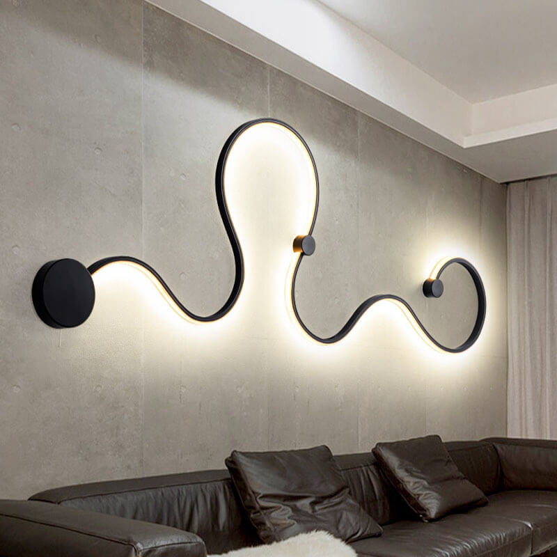 Modern Aluminum Snake-Shaped LED Wall Sconce Lamp - Curved Design, 1-Light Fixture, Contemporary Home Lighting