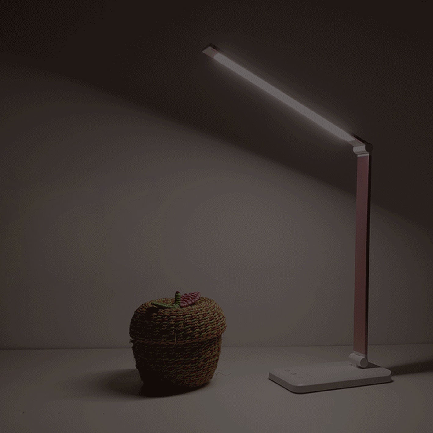 Folding Wireless Rechargeable LED Desk Lamp for Eye Protection