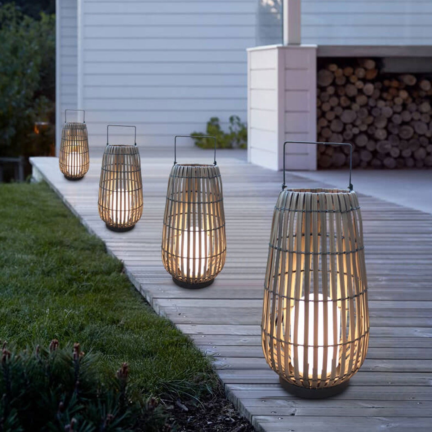 Modern Rattan Weaving Oval Outdoor Waterproof Floor Lamp