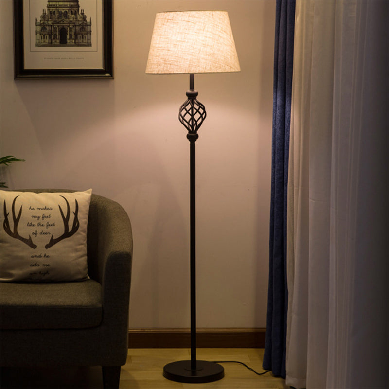 Modern Minimalist Iron Fabric Floor Lamp - Vertical 1-Light for Living Room

Elevate your living space with this sleek and contemporary floor lamp. Crafted from durable iron with a fabric shade, it offers a perfect blend of style and functionality. The ve