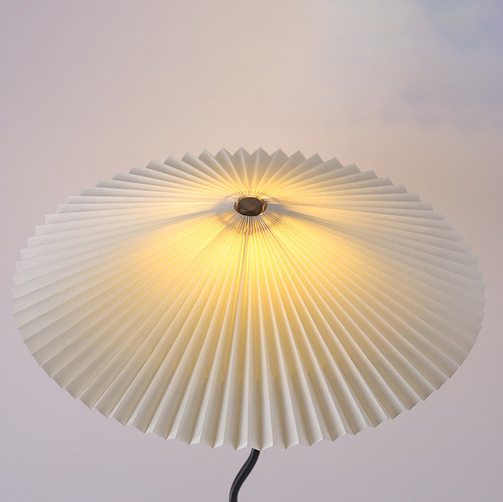 Traditional Japanese Fabric Iron Umbrella Floor Lamp - 1-Light Design for Living Room  

Illuminate your living space with this elegant Traditional Japanese Fabric Iron Umbrella Floor Lamp. Featuring a unique design that combines cultural aesthetics with