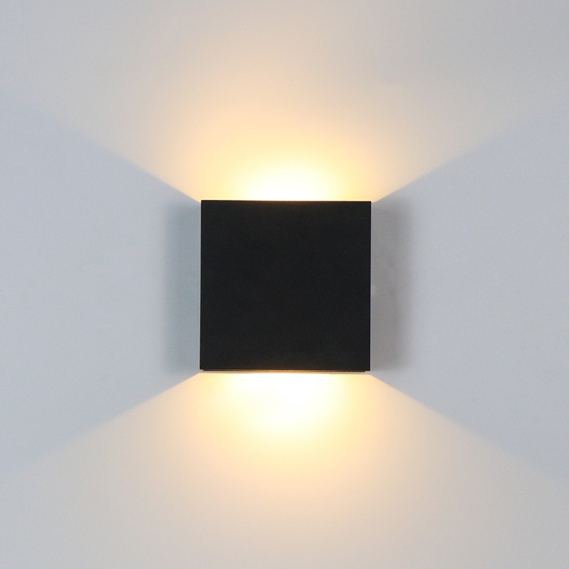 Modern Minimalist Aluminum Waterproof LED Wall Sconce for Living Room