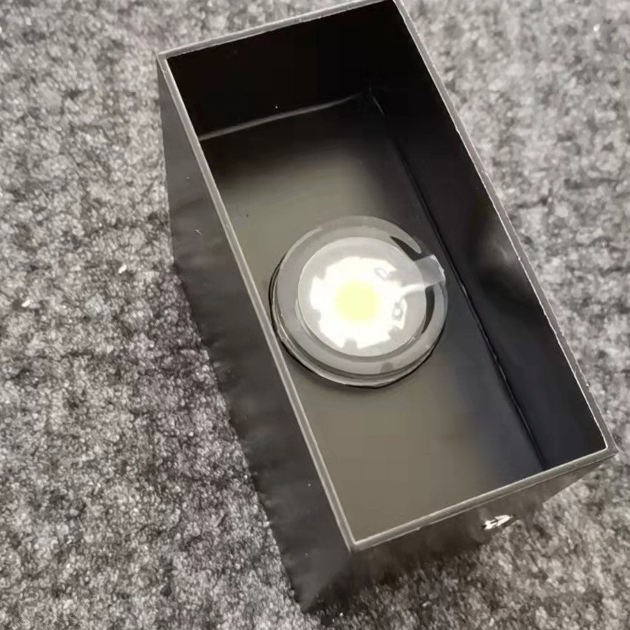 Modern Minimalist Aluminum Waterproof LED Wall Sconce for Living Room