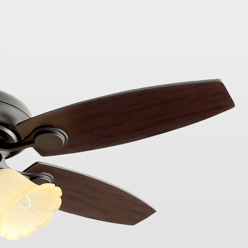 Traditional French Iron Fan Flower Glass Shade Ceiling Light Fixture - 3/5 Light Options for Living Room  

Ideal for enhancing your living space, this elegant ceiling fan light features a beautiful traditional French design with flower glass shades. Perf