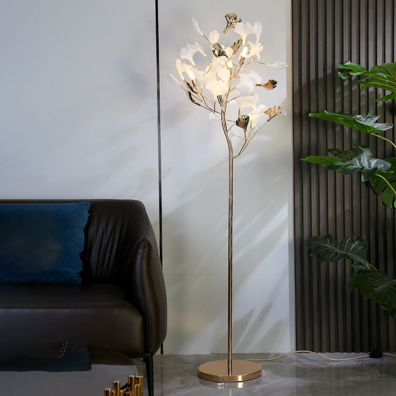 Contemporary Ginkgo Leaf 5-Light Floor Lamp - Metal & Porcelain Design for Bedroom

Illuminate your space with this stunning contemporary 5-light floor lamp featuring a unique ginkgo leaf design. Crafted from durable metal and porcelain, this artistic lam