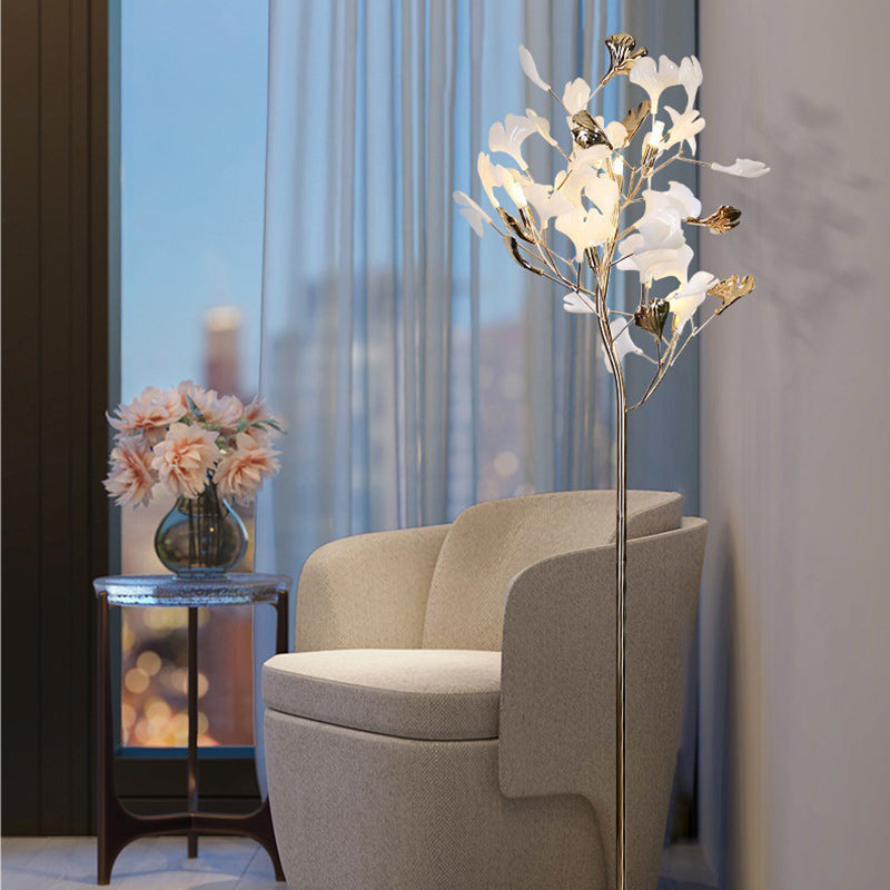 Contemporary Ginkgo Leaf 5-Light Floor Lamp - Metal & Porcelain Design for Bedroom

Illuminate your space with this stunning contemporary 5-light floor lamp featuring a unique ginkgo leaf design. Crafted from durable metal and porcelain, this artistic lam