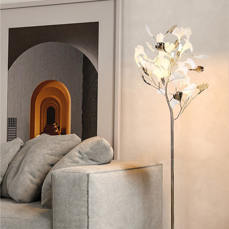 Contemporary Ginkgo Leaf 5-Light Floor Lamp - Metal & Porcelain Design for Bedroom

Illuminate your space with this stunning contemporary 5-light floor lamp featuring a unique ginkgo leaf design. Crafted from durable metal and porcelain, this artistic lam