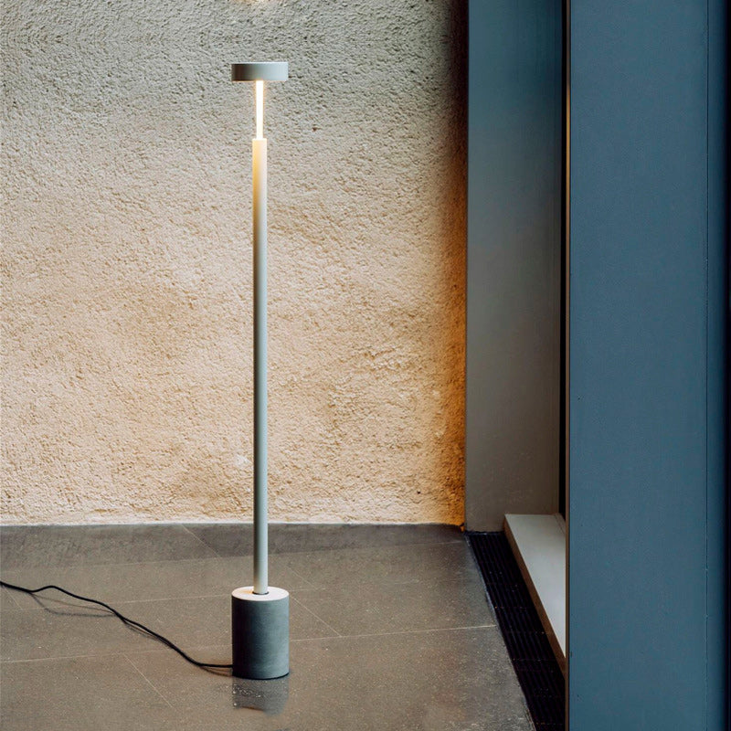 Contemporary Scandinavian Round Iron LED Floor Lamp for Bedroom