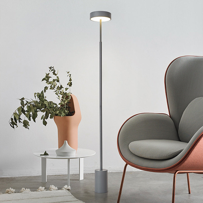 Contemporary Scandinavian Round Iron LED Floor Lamp for Bedroom