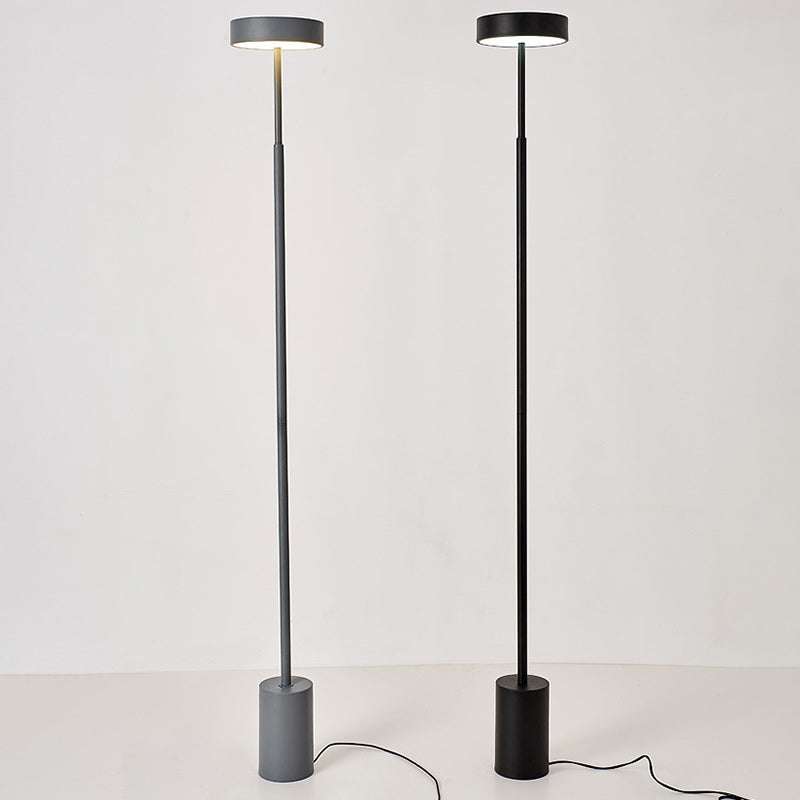Contemporary Scandinavian Round Iron LED Floor Lamp for Bedroom