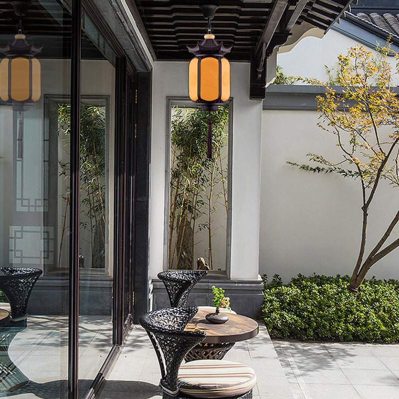 Traditional Chinese Waterproof Hexagonal Lantern Pendant Light for Garden