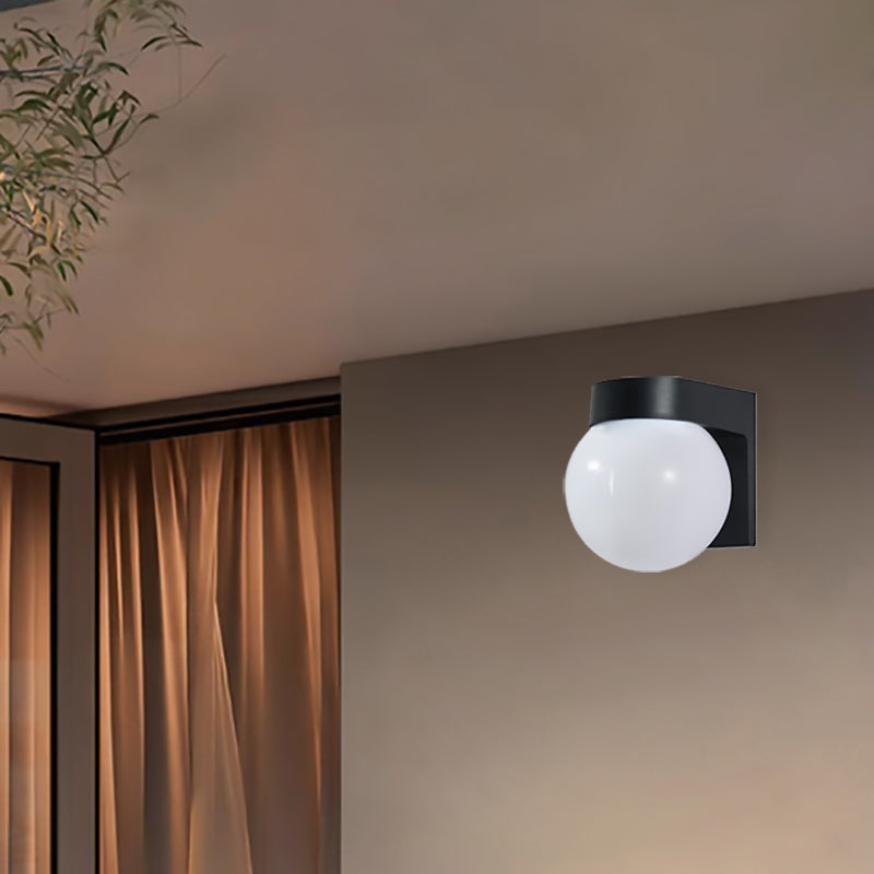Modern Waterproof Polycarbonate Acrylic 1-Light Wall Sconce for Outdoor Patio