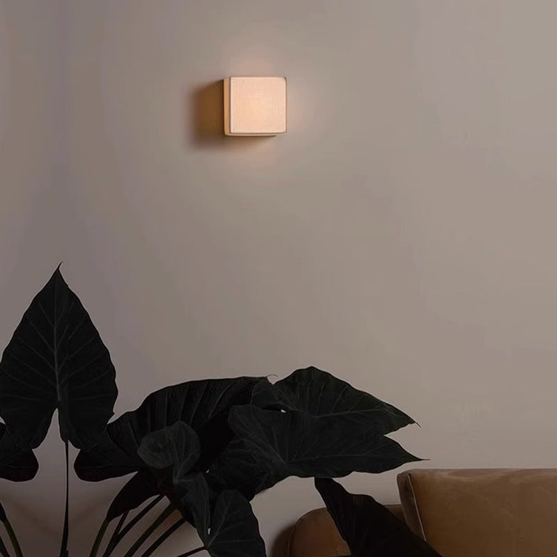 Traditional Japanese Square Fabric Shade LED Wall Sconce for Living Room