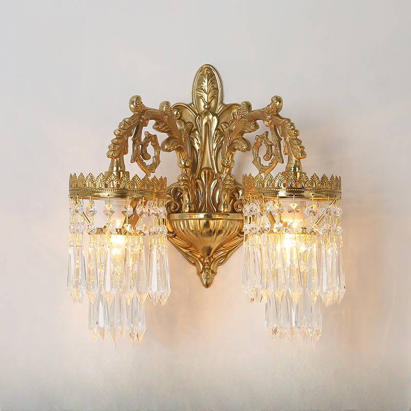 Traditional French Teardrop Copper Crystal Wall Sconce Lamp 

Illuminate your living room with this stunning traditional French teardrop wall sconce. Crafted from high-quality copper and adorned with exquisite crystal accents, this 1/2-light lamp adds a t